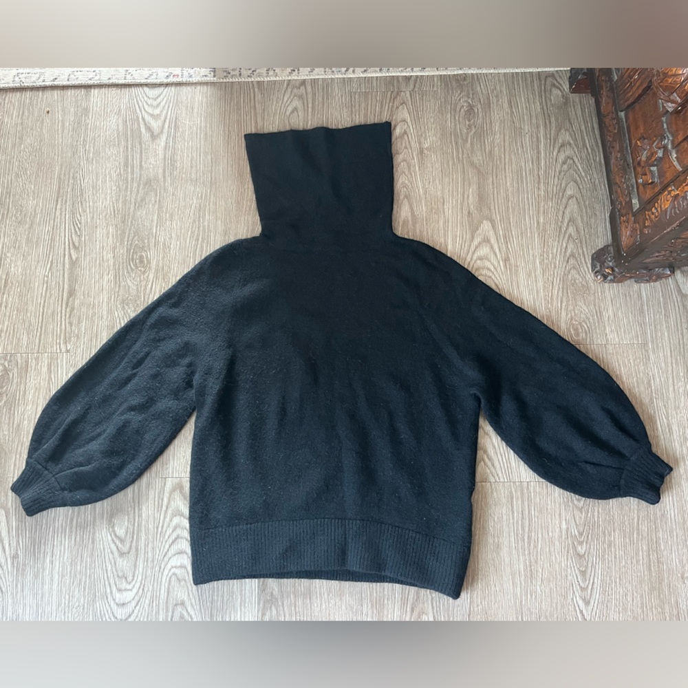 Aritzia Black Knit Turtleneck Sweater